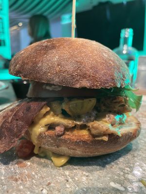 Vegan heura burger #Veganuary at Amarre 69 in Barcelona