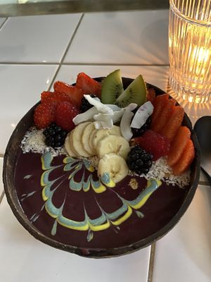 Red rainbowl💕 at Rainbowls in Amsterdam