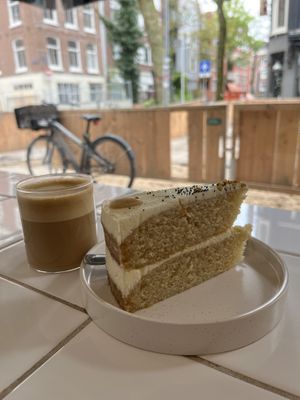 Lemon cake and oat milk cappuccino ❤️  at Rainbowls in Amsterdam
