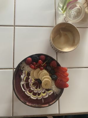 Red Bowl & coconut flat white  at Rainbowls in Amsterdam