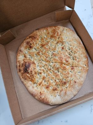 Garlic pizzette at Birtelli's in Leamington Spa