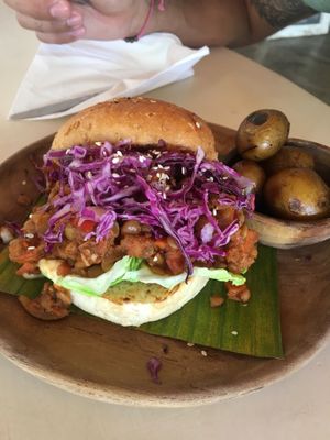 Hamburguesa lentejas at Musa Cookery in 