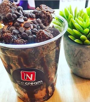 Explosión de chocolate
Chocolate ice crea
Brownie
Chocolate chips
Chocolate syrup at NiceCream in Santiago