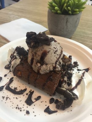 Brownie with ice cream  at NiceCream in Santiago