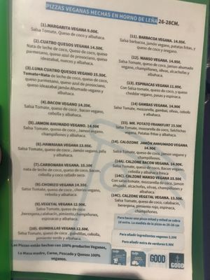 Vegan pizzas at Manso Pizzeria in Barcelona