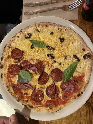 4quesos vegan chorizo  at Manso Pizzeria in Barcelona