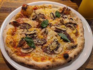 Pizza at Manso Pizzeria in Barcelona