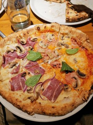  at Manso Pizzeria in Barcelona