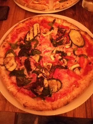 Pizza Vegana Vegetal at Manso Pizzeria in Barcelona
