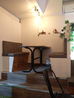 Interior at Los Andenes Vegan in Madrid