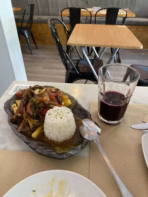 Lomo Saltado   at Los Andenes Vegan in Madrid