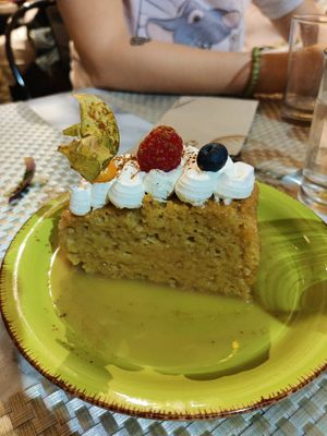 Tres leches at Los Andenes Vegan in Madrid