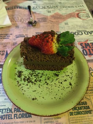 Tarta de chocolate at Los Andenes Vegan in Madrid
