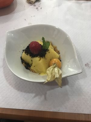 Sorbete de piña  at Los Andenes Vegan in Madrid