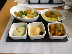 Menú degustación de sabado, inclye postre. at Los Andenes Vegan in Madrid