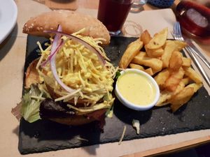 Their beyond burger is served very creatively at Los Andenes Vegan in Madrid