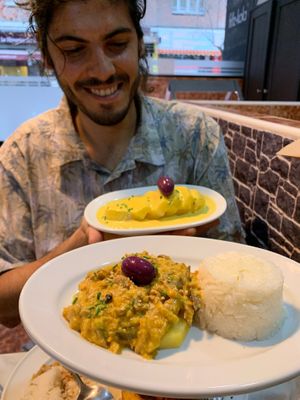 We eat 2 at Los Andenes Vegan in Madrid