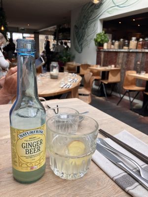 Relaxte sfeer   at Pura Vida Foodbar  - Midsland in Midsland