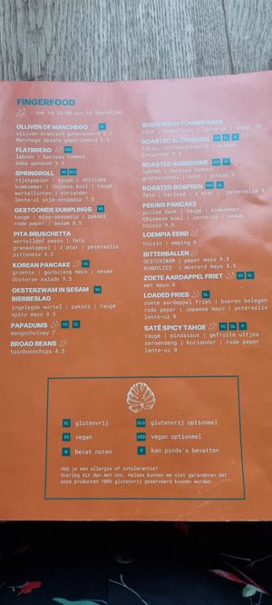 We had plenty with 5 fingerfoods + 2 desserts for 2 people at Pura Vida Foodbar  - Midsland in Midsland