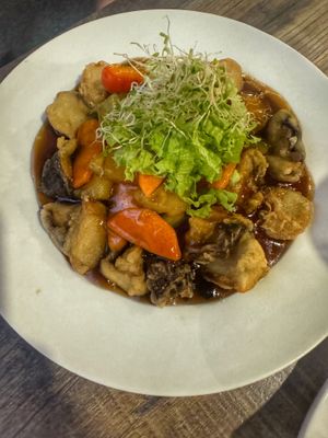 Tangsuyuk  at Daehwa Vegetarian in Central Singapore