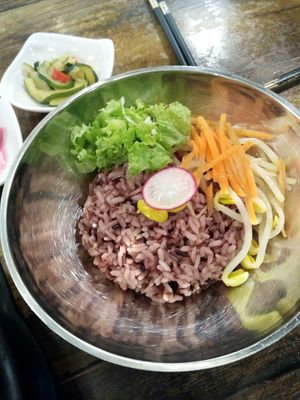 Rice for Doenjang Jjigae at Daehwa Vegetarian in Central Singapore