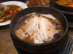 Ginseng soup at Daehwa Vegetarian in Central Singapore