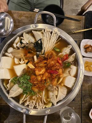 Hotpot  at Daehwa Vegetarian in Central Singapore