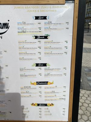 Smoothies and juices at Uh-Mami in San Sebastian