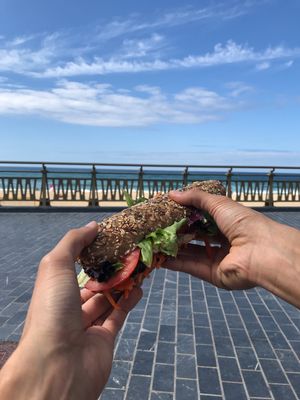 Leckerer Seitan bocadillo 💙🔥🌱💪 at Uh-Mami in San Sebastian