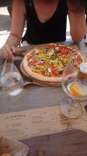 vegetable pizza without cheese at La Pentola in Rabac