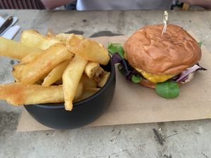 Cheezeburger with fries: very good at SOIL Vegan Cafe - West in Amsterdam