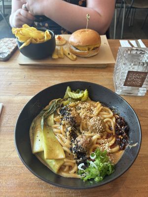 Ben Ben noodles and a (plain) cheezy burgerr  at SOIL Vegan Cafe - West in Amsterdam