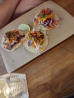 Vegane teigfladen at SOIL Vegan Cafe - West in Amsterdam