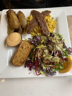 Le Complet   at Aux Vivres - Westmount in Montreal