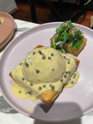  at Mina Maria in Newtown