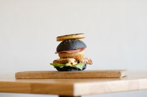 Vegan burger at Vondel in Devonport