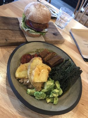 Vegan breakfast & burger  at Vondel in Devonport