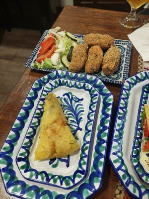 Spanish omelette and croquetas at El Piano in Granada