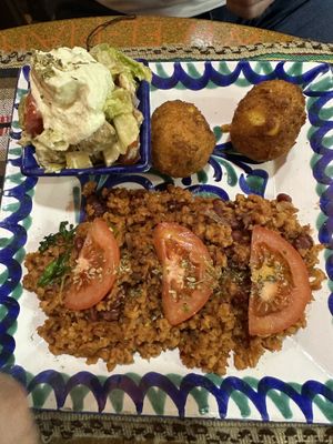 Chili, cheese balls(delish) and salad  at El Piano in Granada