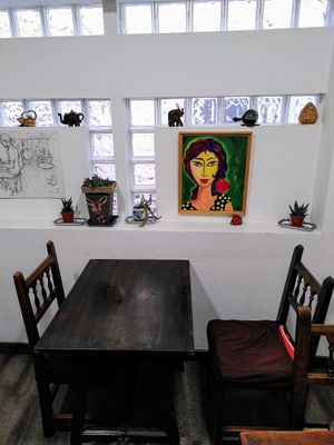 Table next to the piano at El Piano in Granada