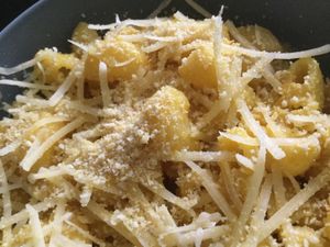 Triple cheese Mac 
Mac n cheese  at Tesnota in St Petersburg