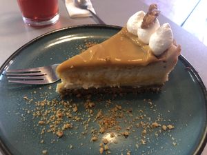 Dulce de leche cheesecake at Gia Vegan Pastries in San Pedro