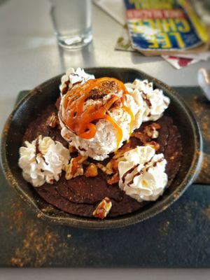 Chocolate Sundae with a Brownie Base at Gia Vegan Pastries in San Pedro