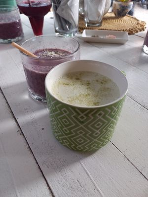 Matcha Latte & Blu Matcha Smoothie ♡ at Chaya & Cacao in Isla Mujeres