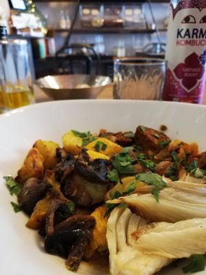Seitan bowl at VG in Corsica