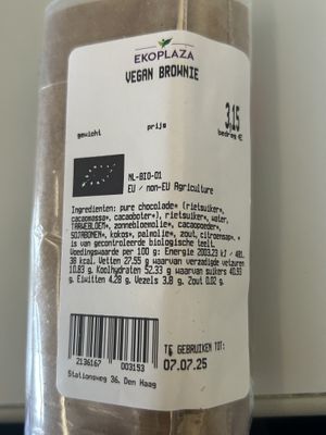 vegan brownie  at EkoPlaza - Stationsweg in The Hague