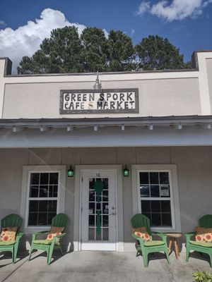 Storefront at The Green Spork in Richmond Hill