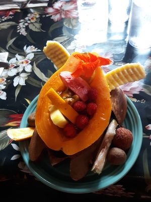 Fruit sampler at Pele's Kitchen in Pahoa