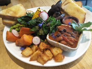 Big vegan breakfast at Manna Lane in Mooroolbark