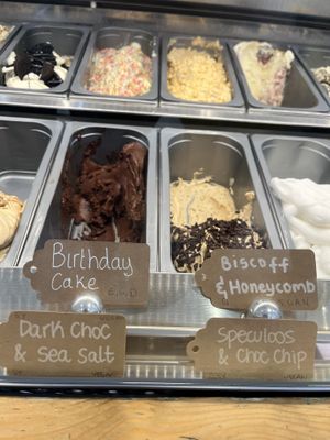3 vegan flavors(not birthday cake)  at Udderlicious in London